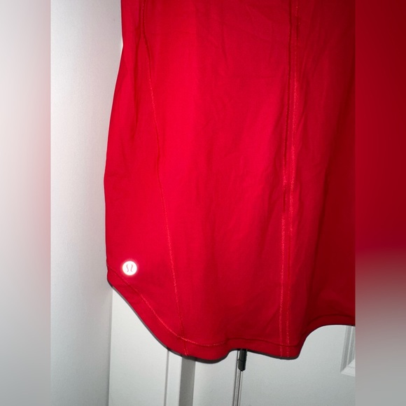 Red lululemon workout top - never worn! - Picture 4 of 6